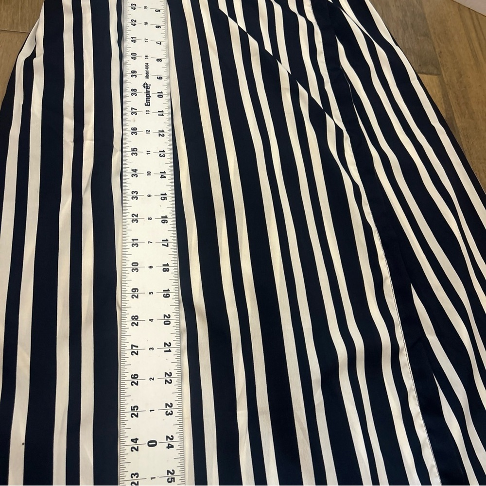 Zara Navy and White Striped Pants - Picture 12 of 14